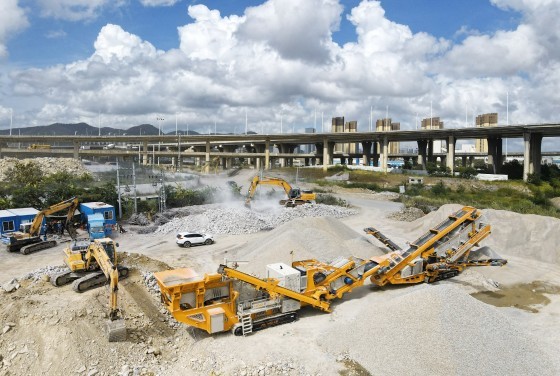 桥梁切割块破碎